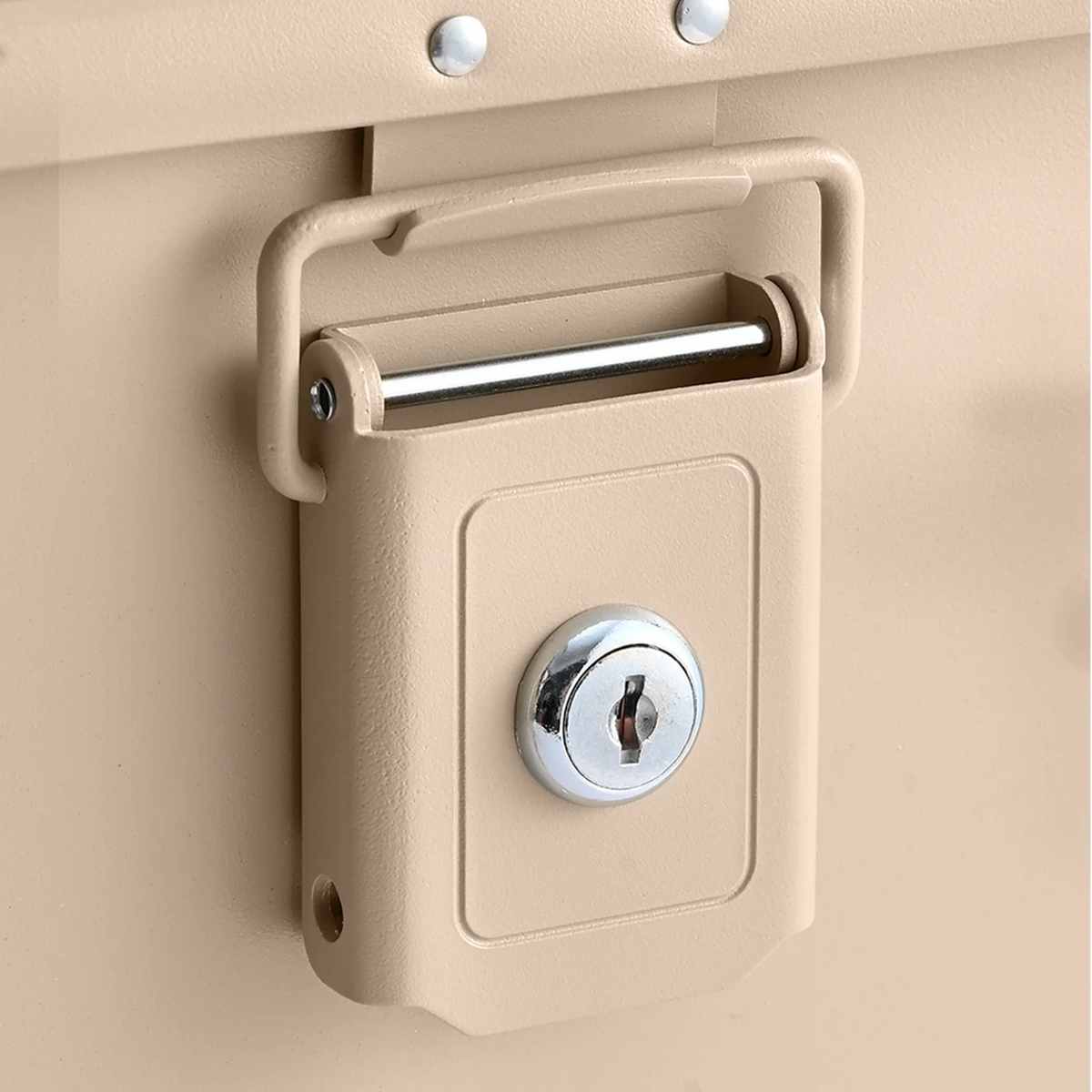 Alubox khaki beige – stapelbar, staubdicht mit Gummidichtung